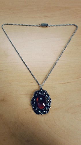 Vintage victorian style red - victorian,