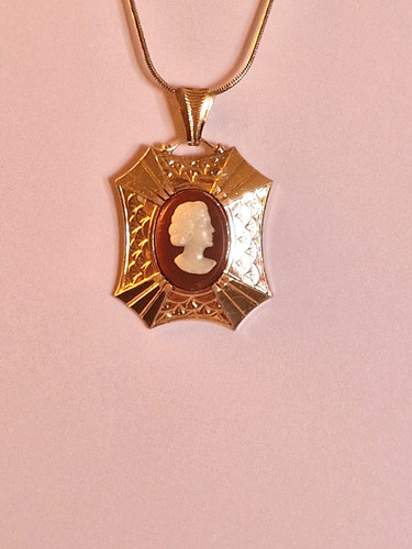 Vintage silver tone cameo - silver,