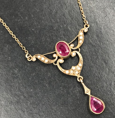 9ct gold ruby - , necklace